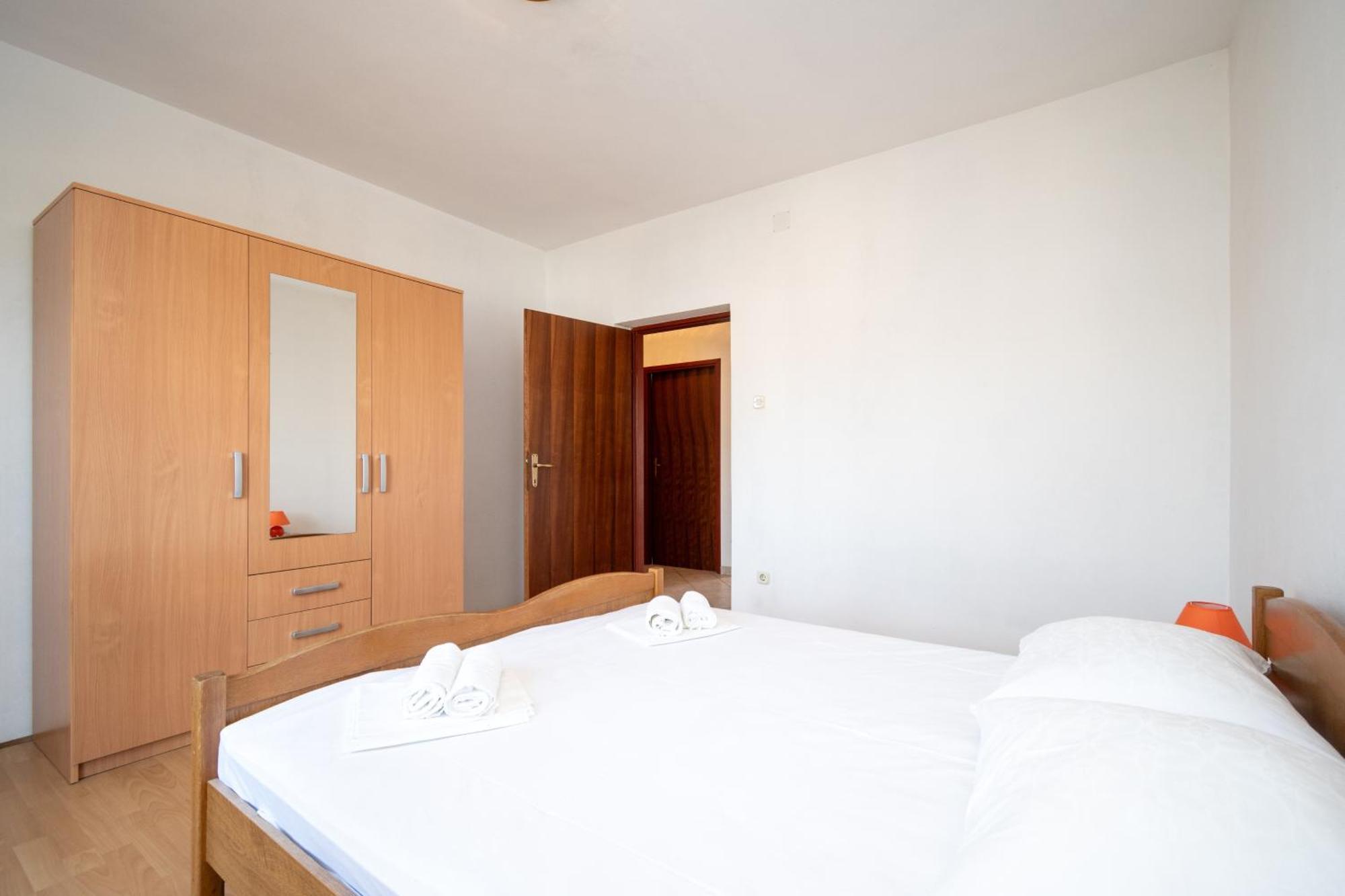 Apartments With A Parking Space Pag - 15765 帕格 客房 照片