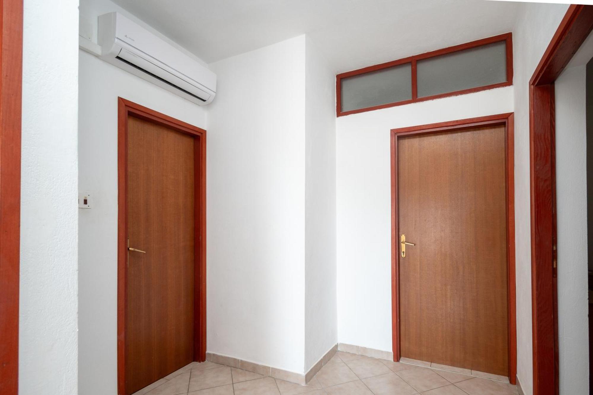 Apartments With A Parking Space Pag - 15765 帕格 外观 照片